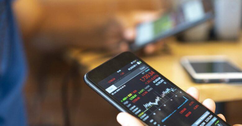The Impact of News and Analysis in Trading Apps
